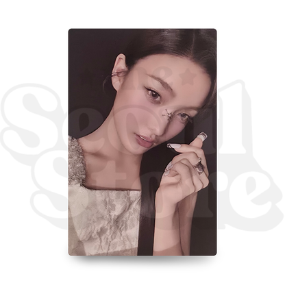 [PHOTOCARD] ILLIT - BOMB